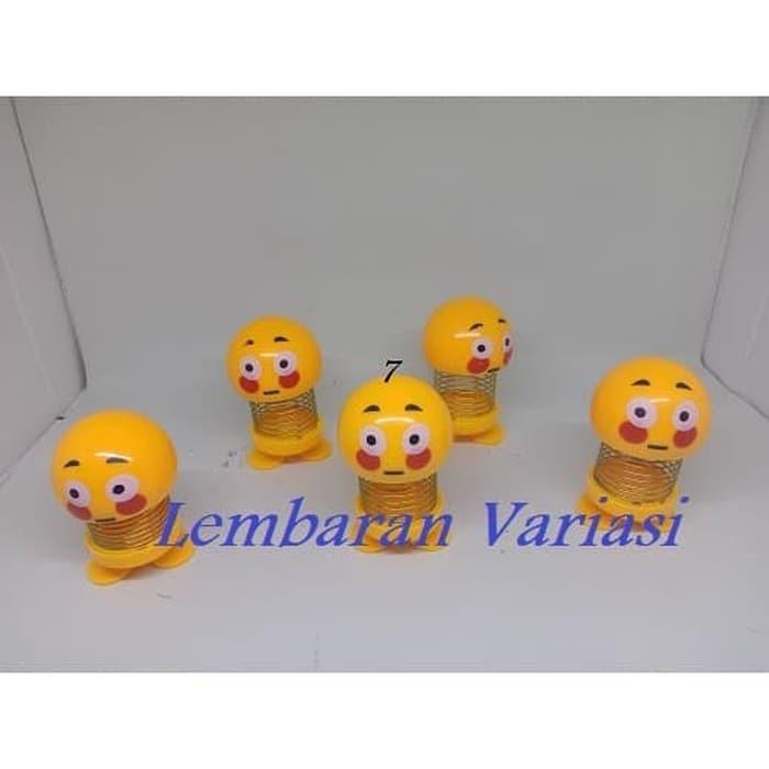 Pajangan dashboard mobil smile goyang kepala boneka emoji 1