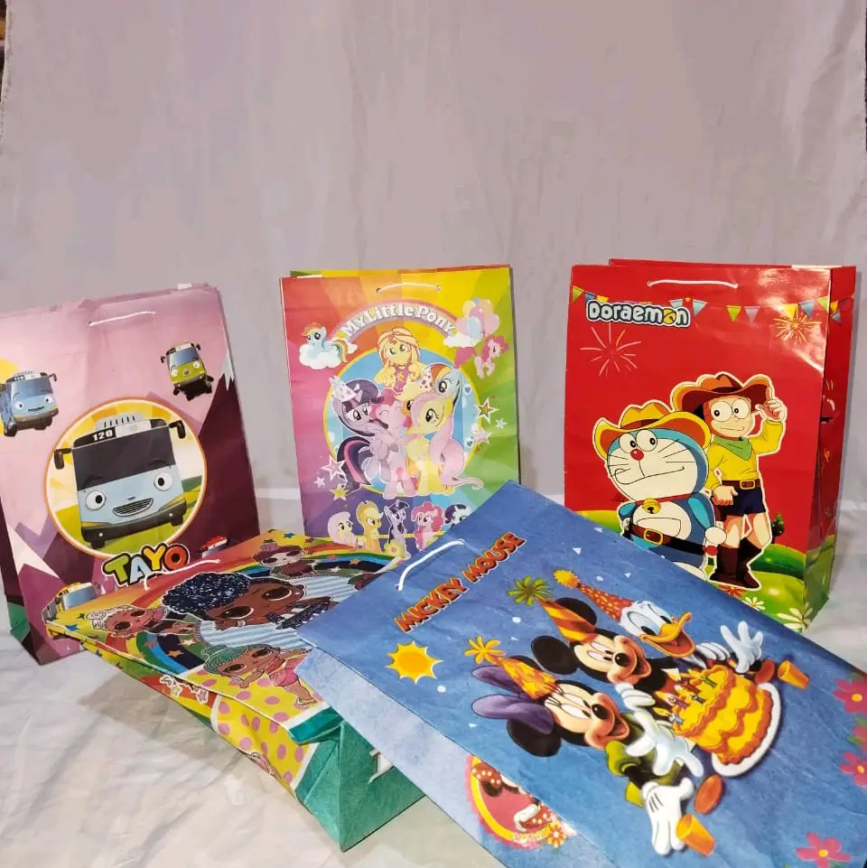 papper bag tas snack hbd besar 32×24 isi 10 pcs random tas kertas ultah anak
