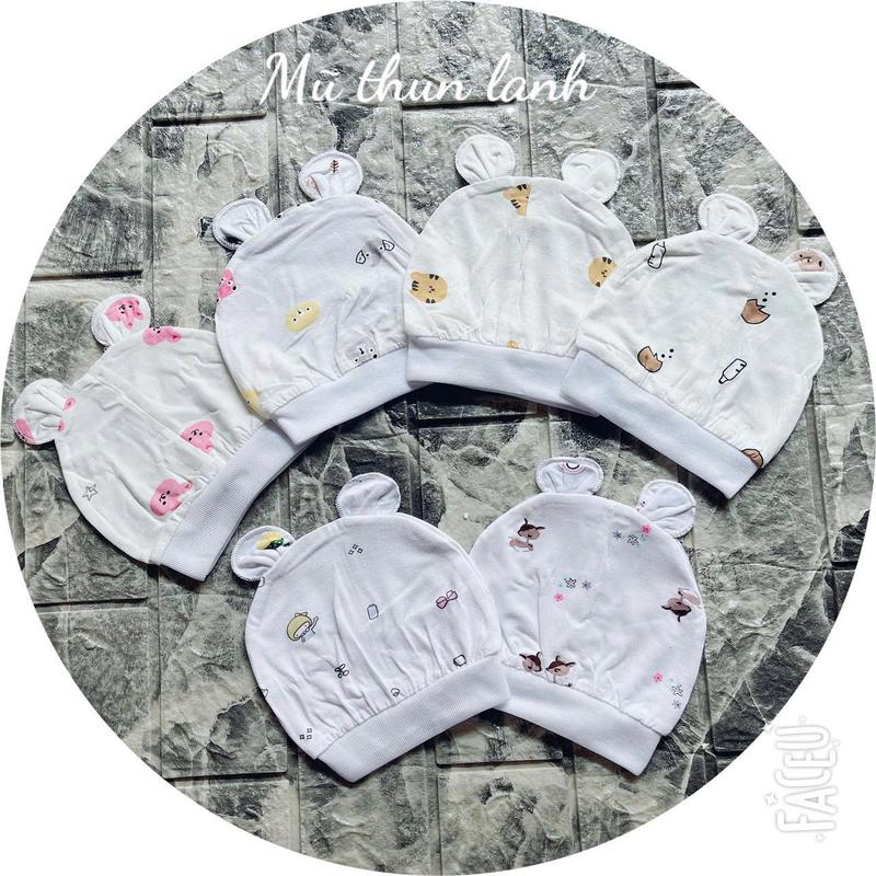 Combo 5 Mũ Cho Bé Sơ Sinh Thun Lạnh Petit Nền Trắng, Mềm Mại Mịn Mát Thoáng Khí Co Giãn Tốt Họa Tiết Đáng Yêu