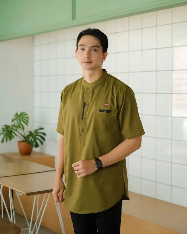 Koko Kurta Lengan Pendek Warna Mauve Bahan Katun Toyobo Baju Koko Pria Dewasa Terbaru di Lebaran 2025 Muslim 3