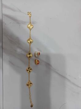 Product Review of 【Chow Tai Seng】Au999 Pure Gold 24K Clover Shining 5G Jewelry Set from M**Y 1