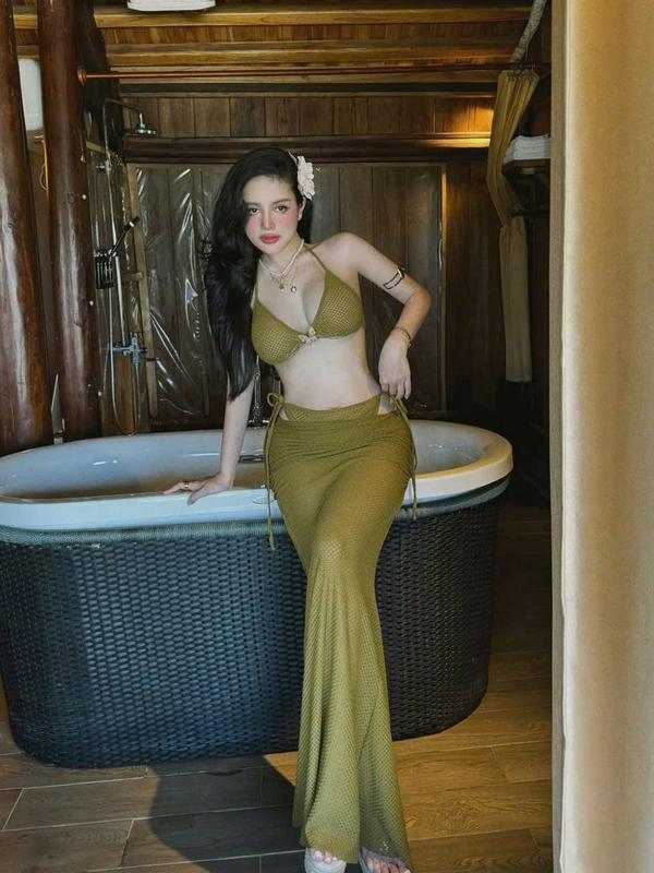 Bikini đồ bơi đi biển set ba món đính charm Bướm váy ren dáng dài sang xịn Lanbishop LB36