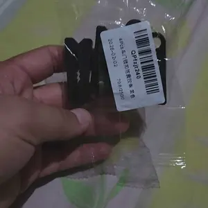 Lalulaxy 4Pcs Karet Peredam Getar untuk Pengunci Pintu Mobil Tebal Tahan Air Solusi Tepat Mengurangi Getaran dan Suara Pintu Mobil Car Dashboard Universal Handphone Dudukan