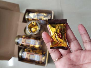Product Review of Dking coklat almond isi 4 toples ( COD )  kacang almond utuh lapis coklat from B**e 1