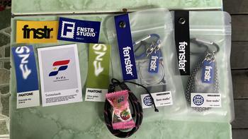 Product Review of Keychain Carabiner Fenster Studio - Keychain Akrilik Skena - Aksesoris Tas Aesthetic Skena from D**d 0