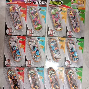 Star Rider Skateboard Miniatur untuk Anak-anak dengan Desain Karakter Menarik dan Warna Cerah
