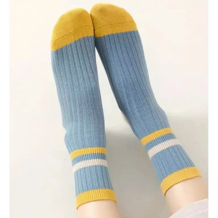 ￼Kaos Kaki Panjang Garis Wanita Dua Warna Tiga Warna Stripe Korea Japanese Style Bahan Tebal Import Premium Unisex Wanita Pria Bahan Cotton Katun 0