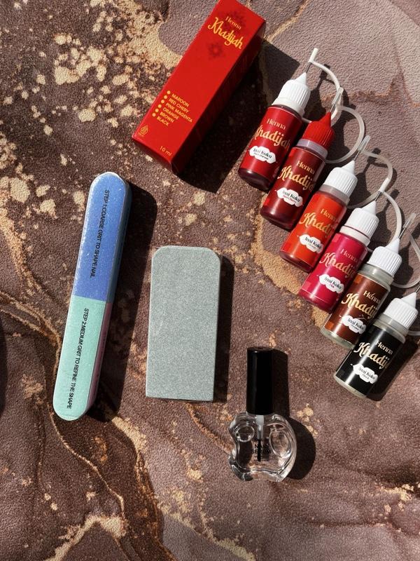 Paket Lengkap Henna Khadijah inai kuku premium 10ml + Vitamin kuku + Buffer Nail Paket Lengkap Henna Khadijah inai kuku premium 10ml + Vitamin kuku + Buffer Nail