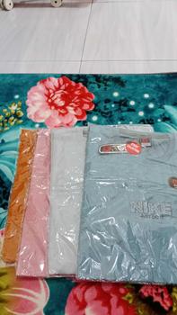 Product Review of Paket 4PCS 100RIBU Kaos Distro BAHAN SEMI KATUN MOTIF SIMPEL Ready SIZE M-L-XL-XXL-XXXL MIX BRAND from m**h N**🌟 1
