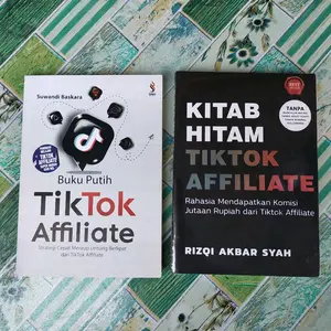 1 Paket 2 Buku Kitab Hitam TikTok Affiliate & Buku Putih TikTok Affiliate Rahasia Mendapatkan Komisi Jutaan Rupiah dari Tiktok Affiliate