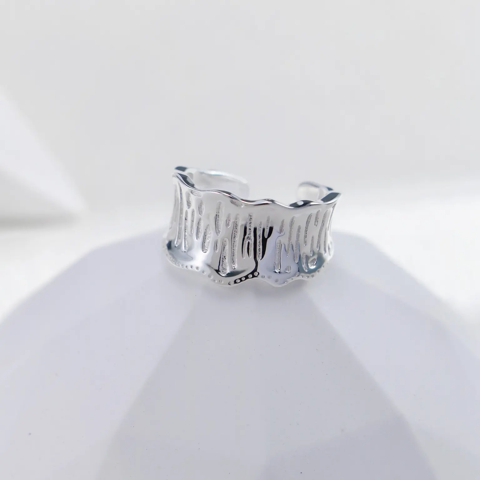 S925 Silver fashion Ring for young ladies