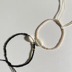 Gelang Couple Manik Kristal Kerang Serut Hitam Putih By Paradi Jewels