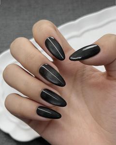 Best-selling pure black cat-eye wearable nails | Fully handmade | Magnetic glossy gel, affordable luxury glass nails, dark academia aesthetic style — perfect for commuting and parties