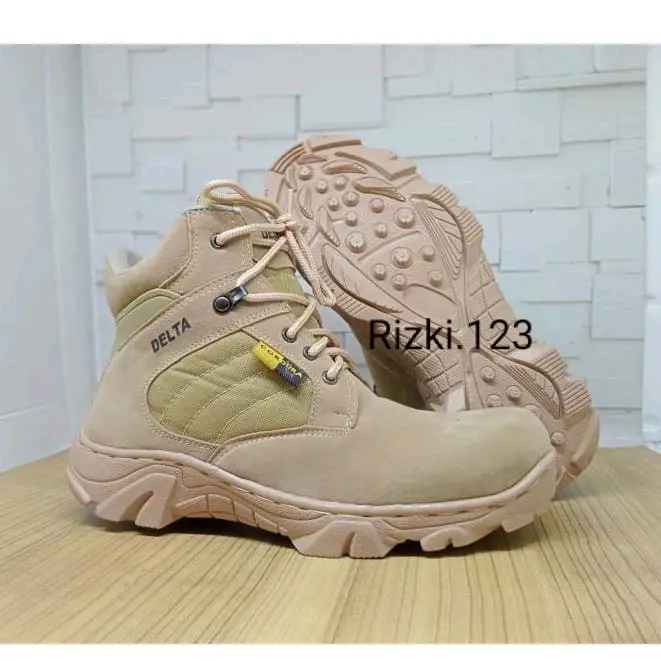Sepatu Safety Boots Delta Cream Hiking Adventure Ujung Besi Tinggi 6 inci