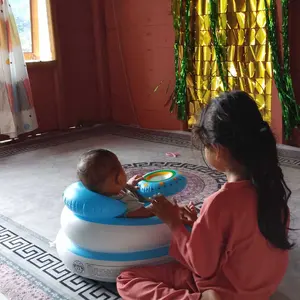 【Duffy toys】(COD) Sofa Tiup Untuk Bayi Sofa Bayi / Kursi Makan Bayi / Lengkap Dengan Pompa Dan Musik Bayi baby chair / Bayi Tiup Belajar Duduk / Baik Untuk Mandi Makan Duduk Dan Bermain Kursi Duduk Bayi / Sofa Bayi Belajar Duduk /Tempat Duduk Bayi 6 Balon