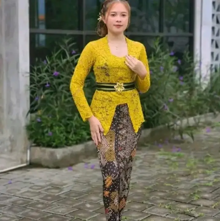 baju kebaya brokat jadi Stretch / kebaya Bali brokat modern wisuda (hanya kebaya) kebaya brokat kutubaru bali Pesta Kondangan baju tradisional Atasan Wanita 5