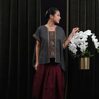 Gambar NONA RARA - Barry Suksma T4421, Baju kerja batik blouse wanita modern - ALL SIZE dari Nona Rara Batik Kota Administrasi Jakarta Timur 2 Tokopedia