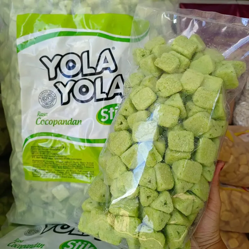 Jajan Momogi Yola Yola momogi camilan snack lebaran jajan lebaran jajan kiloan snack kiloan