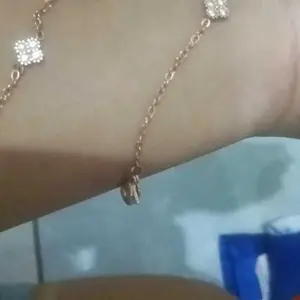 Accesoris Perhiasan Titanium Wanita Gelang Bunga Permata Model Terbaru