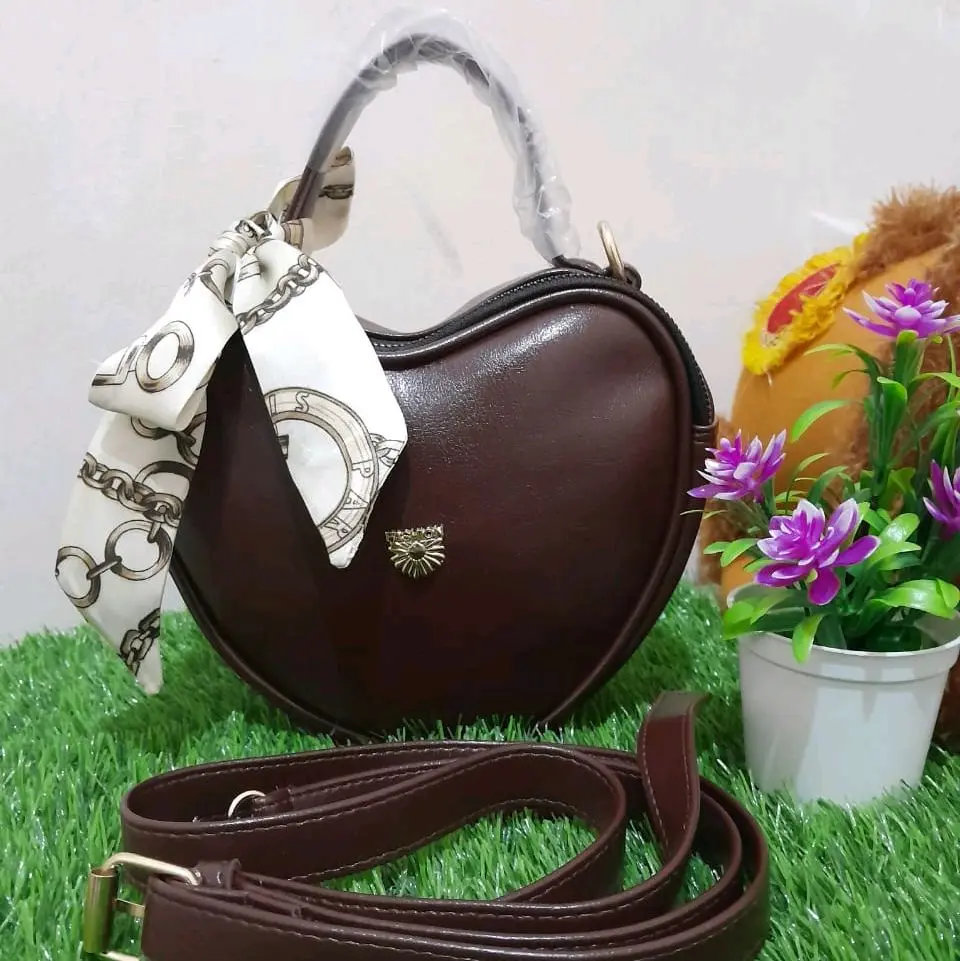 07. Tas Pesta/Selempang Love