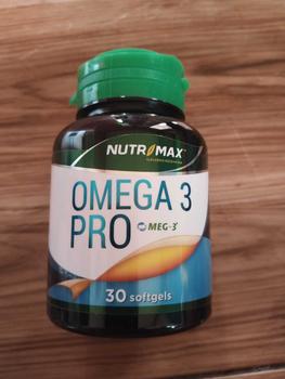 Product Review of NUTRIMAX OMEGA 3 PRO 30 SOFTGEL from R**i 0