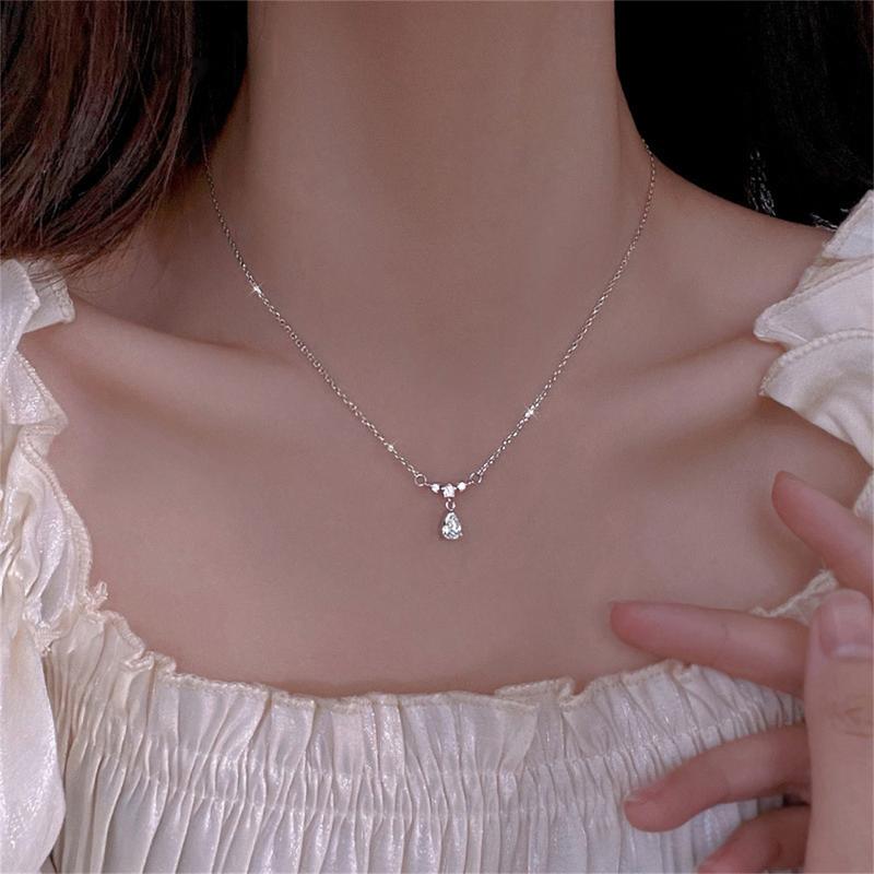 Kalung Wanita Titanium cewek anti karat Korean Style Niche Temperamen Hadiah Baru Desain Drop Air Perhiasan 2