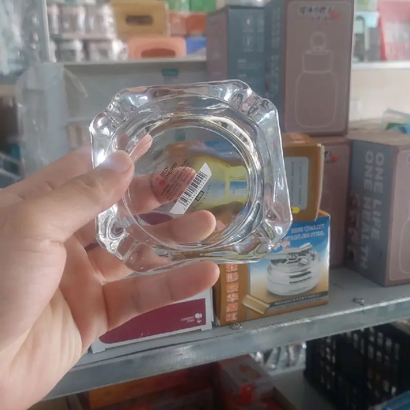 Gạt tàn thủy tinh trong cao cấp 1