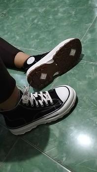 Product Review of Sepatu Sneakers Boots Wanita Casual Hak Tinggi Jaemin Sport Shoes MNS982 from A**i N**i 0