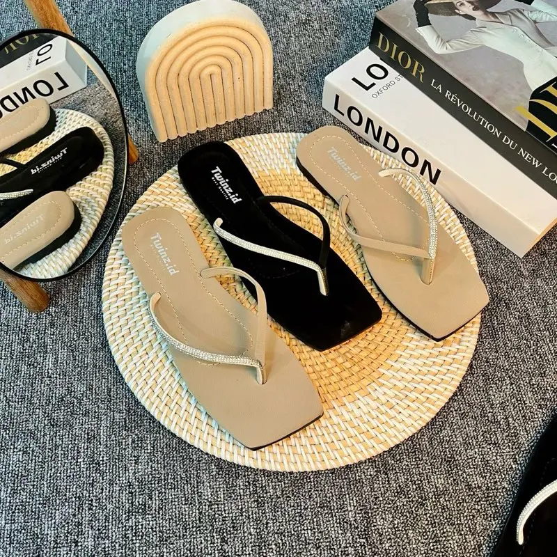 Sandal Wanita Teplek Blink Permata Paris