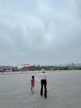 Product Review of Áo Tay Chuông Ren, Thiết Kế Dài Tay, Ấm Áp Và Thoải Mái, Cổ Tích Và Tinh Tế, Thích Hợp Cho Mùa Xuân, Hàng Mới Về, Cô Gái Nóng Bỏng, Áo Lớp Nền Thanh Lịch, Swan Pull Dream, Thiết Kế Tuyệt Đẹp from M**y 1