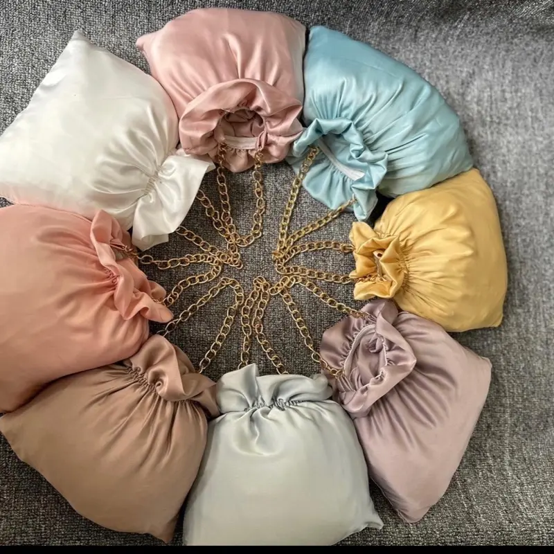 Mukena Mellayu Silk Polos  Dagu lasercut armani silk Dilarang keras Mencuri Foto Produk Sanksi berlaku !) 5