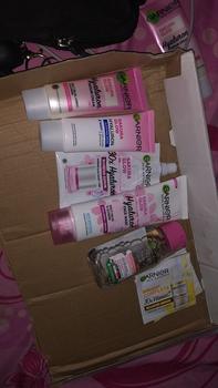 Product Review of ORIGINAL*Paket Garnier Sakura Glow Whitening Complete from h**e 0