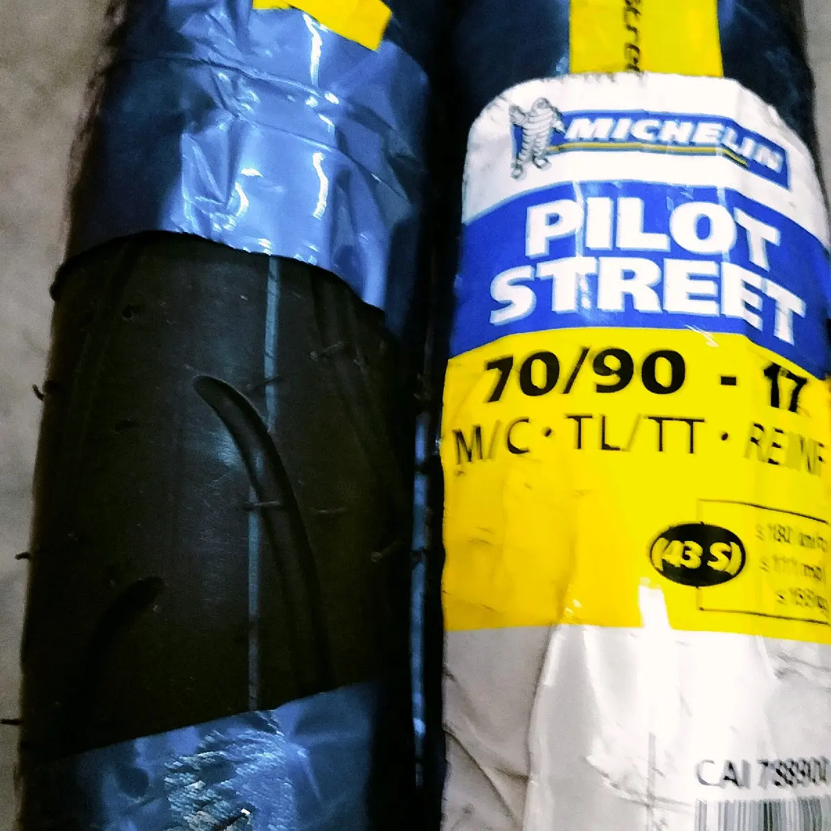 TYRE TAYAR MICHELIN MOTOGP, PILOT STREET 2, CITY GRIP 2,CITY GRIP PRO,CORSA,SHINKO,ZENEOS SWALLOW KENDA,SAIZ:70/90-17 ,90/80-16,  90/80-17, 90/90-14, 100/90-14., 100/80-14. Offer, (2018,19,20,21,2022)