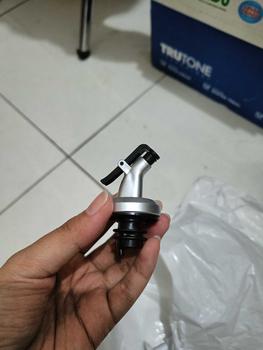 Product Review of MSS- BUNDLING 6PCS 12PCS  Tutup Botol Multifungsi Kecap Madu Sirup Minyak Silikon from m**y 0