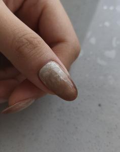 White pearl texture × coffee gradient press-on nails! Soft milk coffee gradient + translucent pearlescent shimmer — an “old money” aesthetic nail look that’s instantly captivating, perfect for work, dates, and weekend outings
