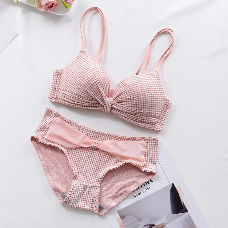 BH006 BH 90 Seamless Deep V Cross Women Bra Wanita 5