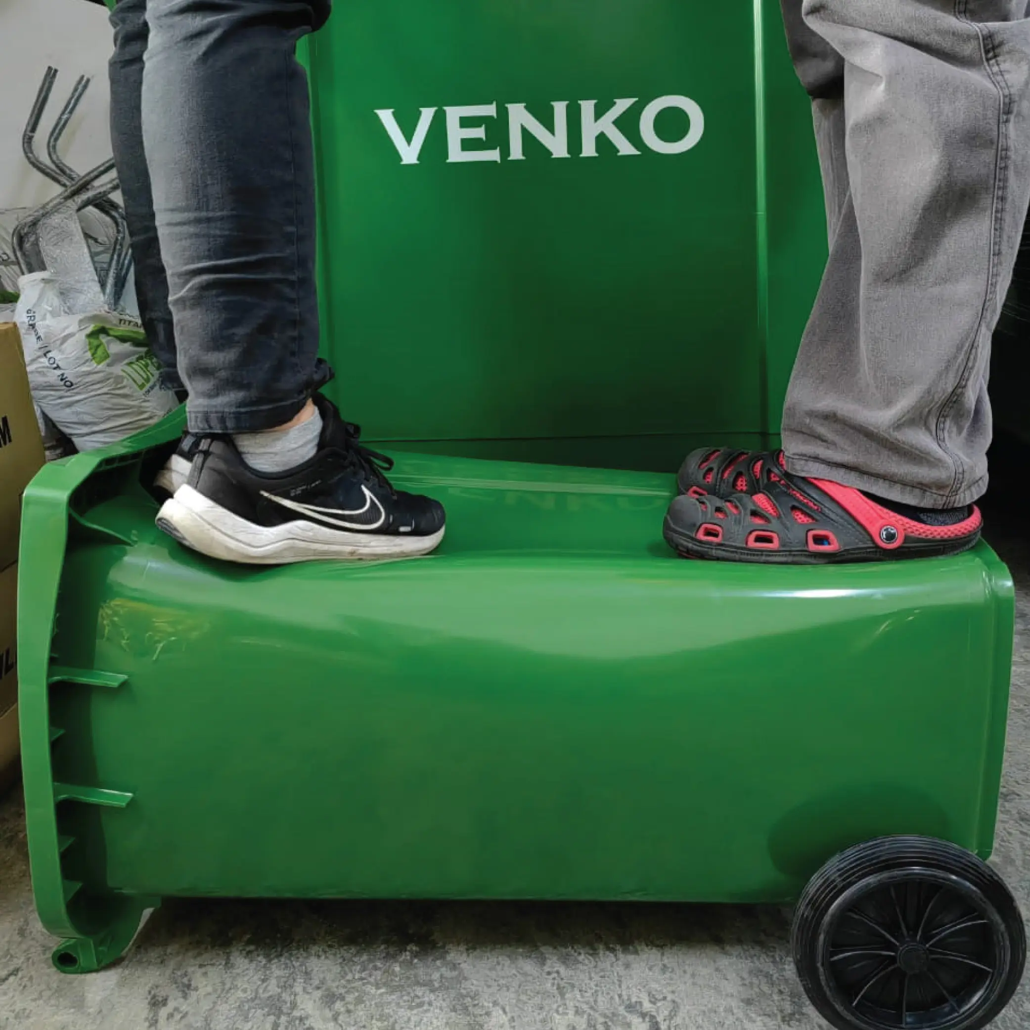 [100L / 120L / 240L] Venko Mobile Garbage Bin / Big Green Dustbin / Tong Sampah Besar Luar Rumah Dengan 2 Roda / MGB 240L / Tong Sampah Beroda Hijau