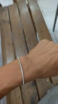Product Review of READY GELANG TANGAN RANTAI KECIL TITANIUM MODEL ROLO ANTI KARAT SILVER Bracelets from ** 0
