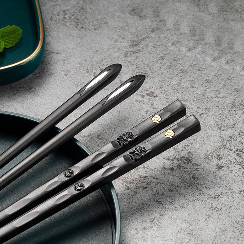 Product Introduction of 5Pairs Japanese Non-Slip Chopsticks High Quality Korean Home Hotel Restaurant Portable y Food Stick for Sushi Chopsticks 38