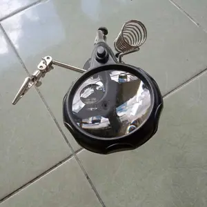 Ezren TE-801 Kaca Pembesar Penjepit PCB + Lampu Holder 3.5x 12x AAA