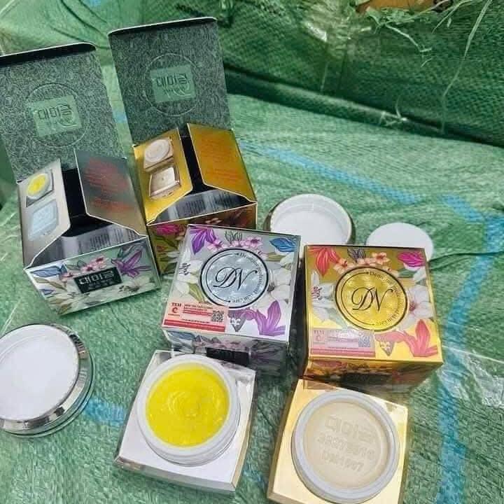 1 cặp kem ngày đêm demejine Hàn Quốc