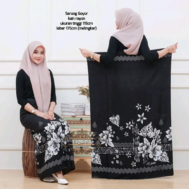 Afi.id • Sarung santri Mbak santri  Remaja Putri Bahan Rayon Sarung Goyor Printing Hitam Motif Bunga Wanita Muslim Adem Lembut Nyaman dipake seharian (COD) Batik Dewasa Pekalongan 3