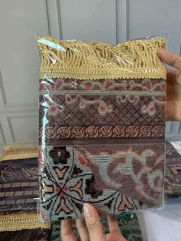 Sajadah Tas Travel Kain Polikatun Rajut Chenil Dewasa Besar Souvenir Oleh Oleh Haji Umroh Sajadah Turki 3