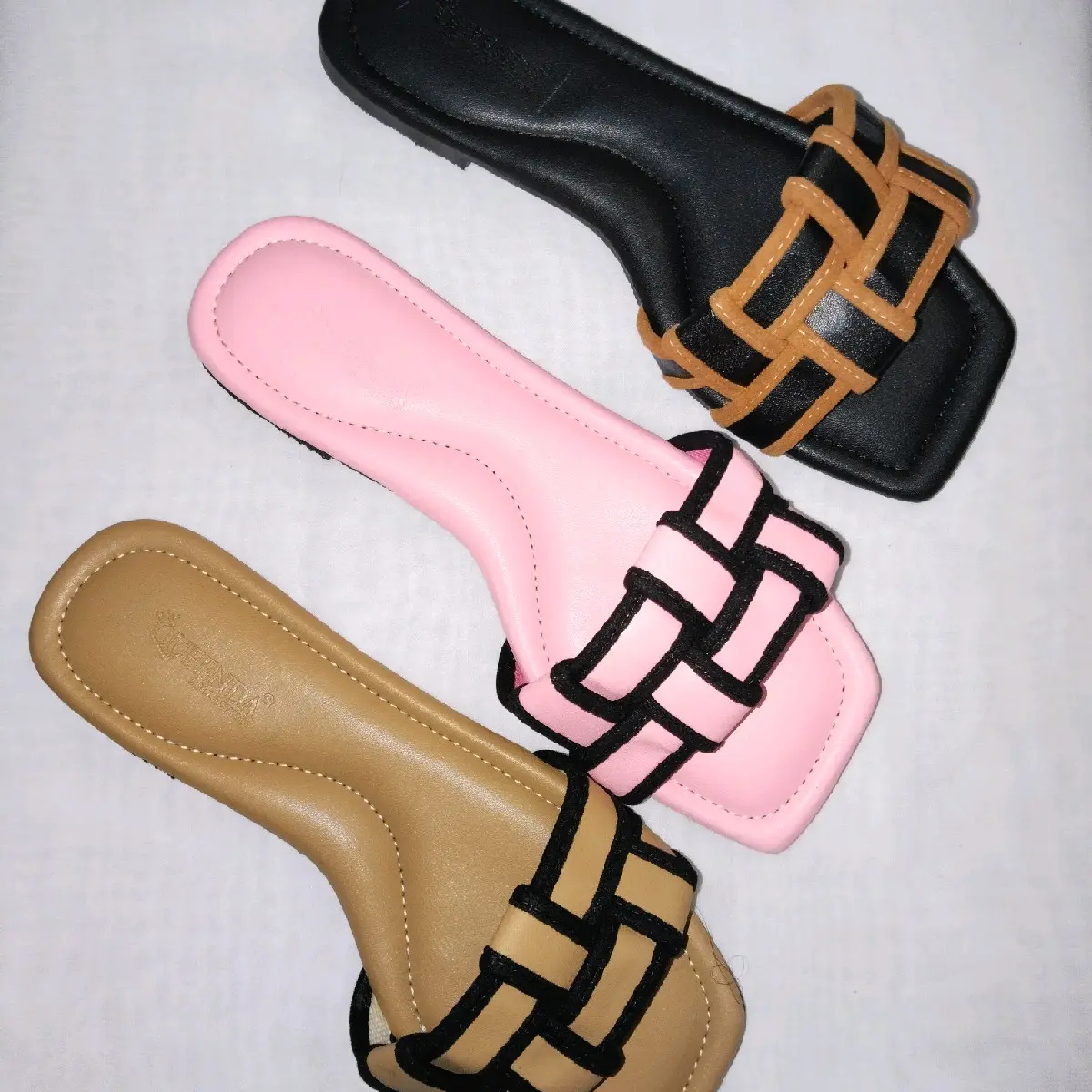 Sandal flat sandal teplek wanita motif ketupat Queenda collection ND - 02