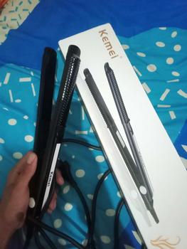 Product Review of Catokan Rambut Kemei 2139 Catokan Rambut 2in1 Ceramic berkualitas Meluruskan Hitam Straightener from E**k 0