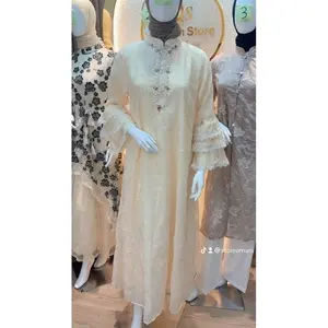 Queen Gamis Terbaru 2026 Gamis Lebaran Mewah Outfit Lebaran Viral Fashion Wanita Muslimah dengan Desain Elegan dan Warna Putih Mewah