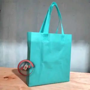 Lusinan isi 12 Pcs Ukuran 25x35x10 cm Tas Kain Spunbond Polos Untuk Kantong Belanja, Souvenir , Snack ultah " Ulang tahun", Pernikahan, Nasi Box Kotak , Sterofom Kue Tahlilan , Hajatan, Haulan Godybag Paperbag Kain Cendramata Goodiebag Serut