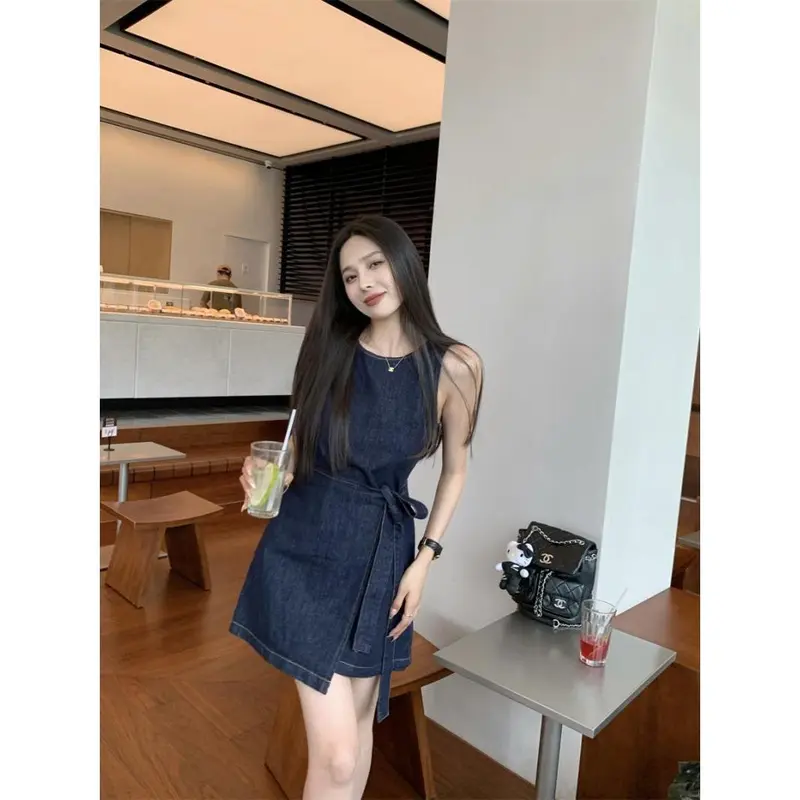 Váy Vest Denim Phong Cách Cổ Điển Thanh Lịch Cô Gái Đầy Đặn, Váy Chữ A Eo Buộc Dây Mùa Hè Cho Nữ, Váy Ngắn Ngoại Cỡ, Bộ Sưu Tập 2024 4