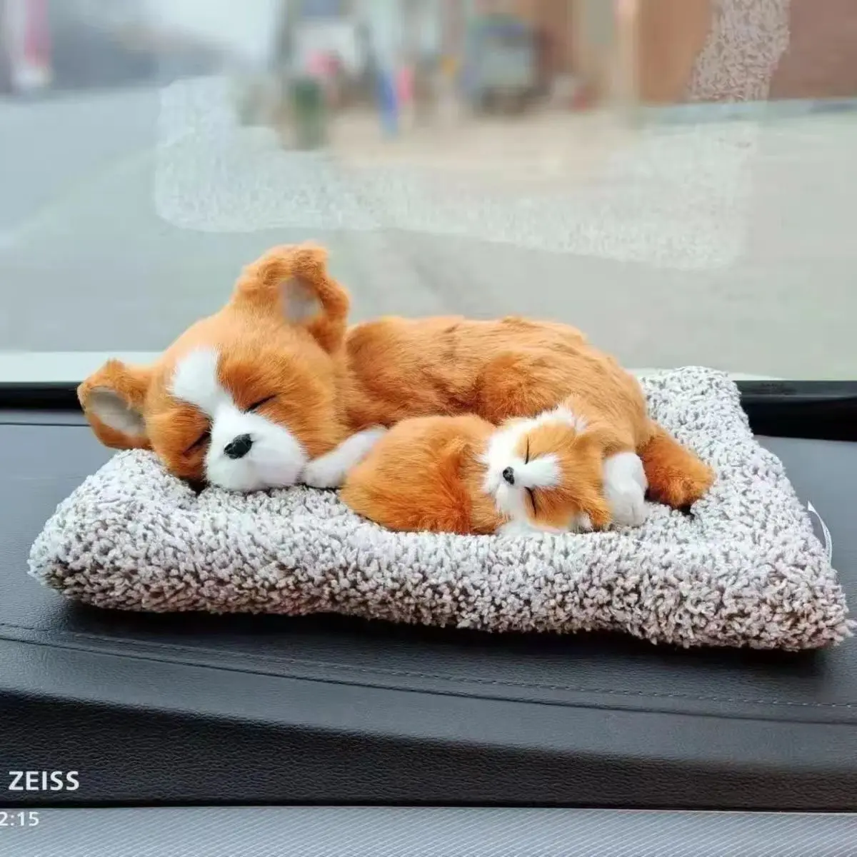Car ornament creative activated carbon simulation dog car mounted bamboo charcoal bag carbon bag male bag odor removal car interior decoration products