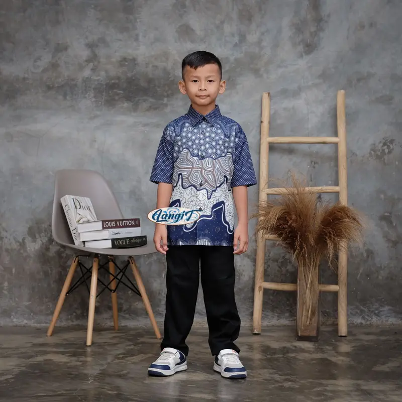 FRONT CHOICE - TERBARU COUPLE BATIK AYAH DAN ANAK LAKI LAK || KEMEJA BATIK PRIA DEWASA DAN ANAK LAKI LAKI MODERN MOTIF OMBAK BIRU 3
